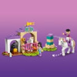 LEGO Friends Horse Training and Trailer Building
