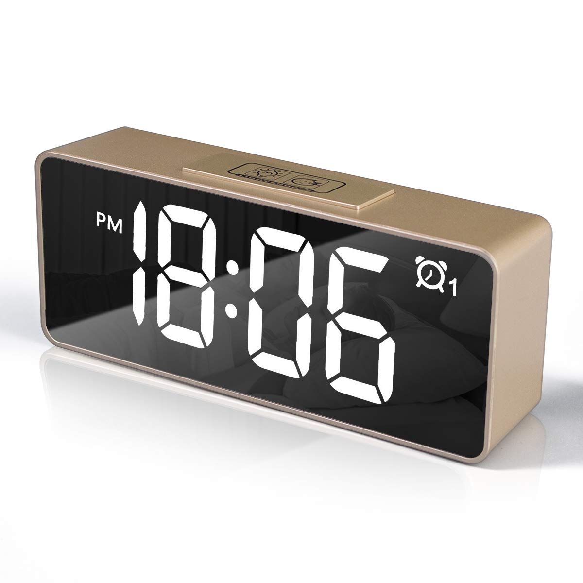 CHEREEKI Digital Alarm Clock, 4.6" LED Bedside Clock with Dual Alarm, USB Charging Port, 12/24 Hours, Adjustable Brightness, Snooze Function for Bedroom, Office & Travel (Gold)