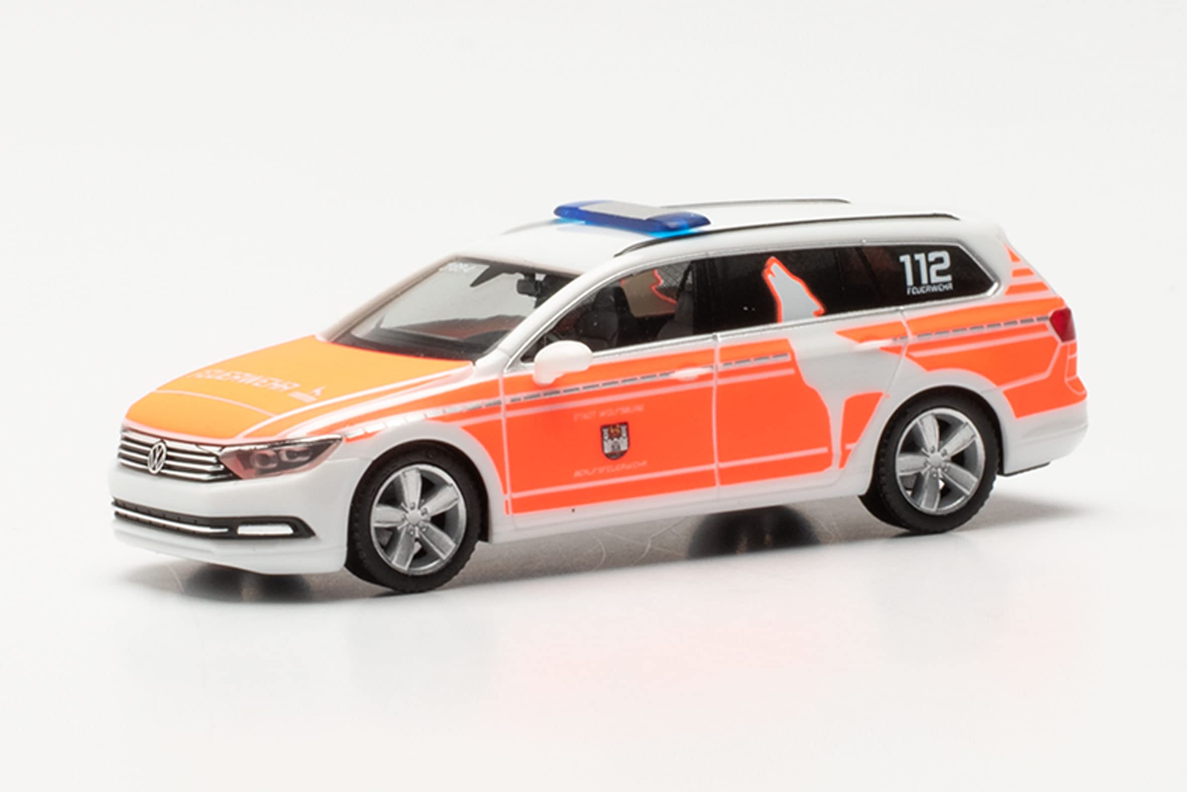 herpa 096751 Volkswagen Passat Variant Feuerwehr Wolfsburg Car Miniature Models Small Model Collectible Detailed Multi-Colour