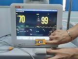 BLT M70 Fingertip Pulse Oximeter CE FDA Approved OLED Display Grayscale view 2