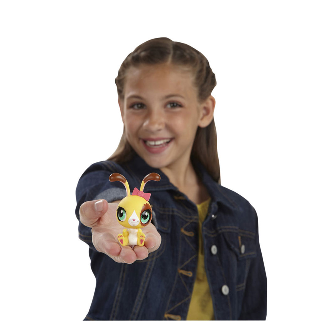 Littlest Pet Shop Sweet Delights Sweet Shoppe Playset Toys