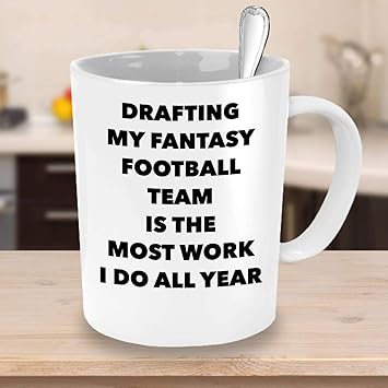 Amazon ファンタジーフットボールコーヒーカップ ドラフティングマイファンタジーフットボールチームは最も働く I Do All Year ファンタジーフットボールリーグギフト Juliangift グラス タンブラー 通販