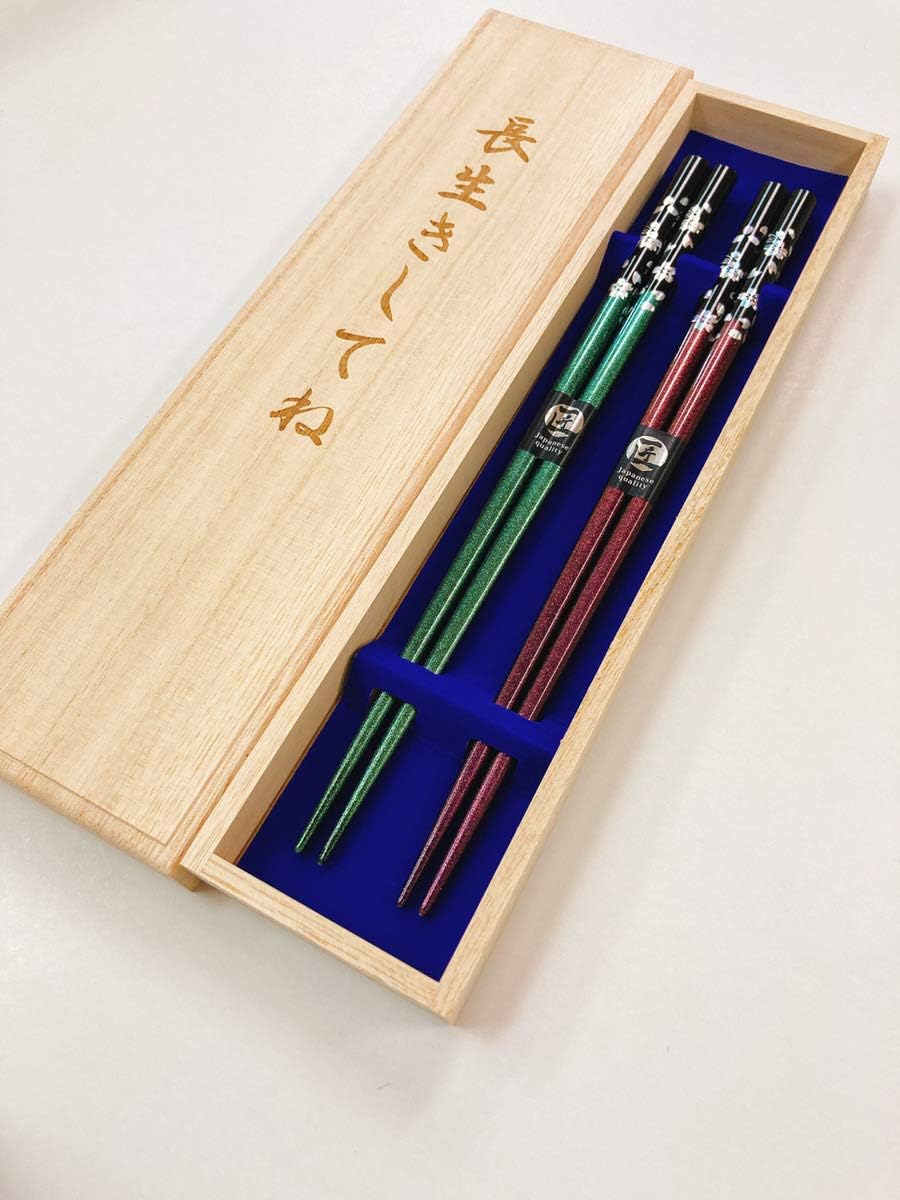 Amazon ５ 夫婦箸 長生きしてね 彫刻桐箱入り ラッピング済み 誕生日 母の日 父の日 敬老の日 銀桜花 緑 紫 Sapporoショップようこそ 箸