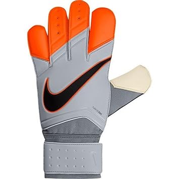 best soccer goalkeeper gloves