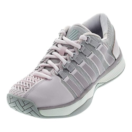 mauve tennis shoes