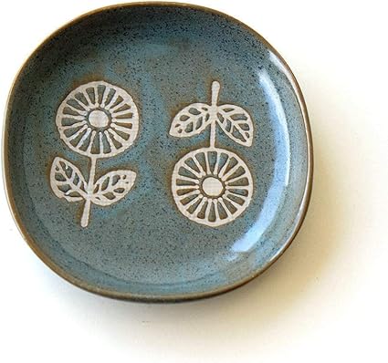 Amazon お皿 プレート 北欧 小皿 陶器 花柄 かわいい 可愛い おしゃれ 瀬戸焼 日本製 焼き物 プレート小皿 Ksn12 B ギギliving 小皿