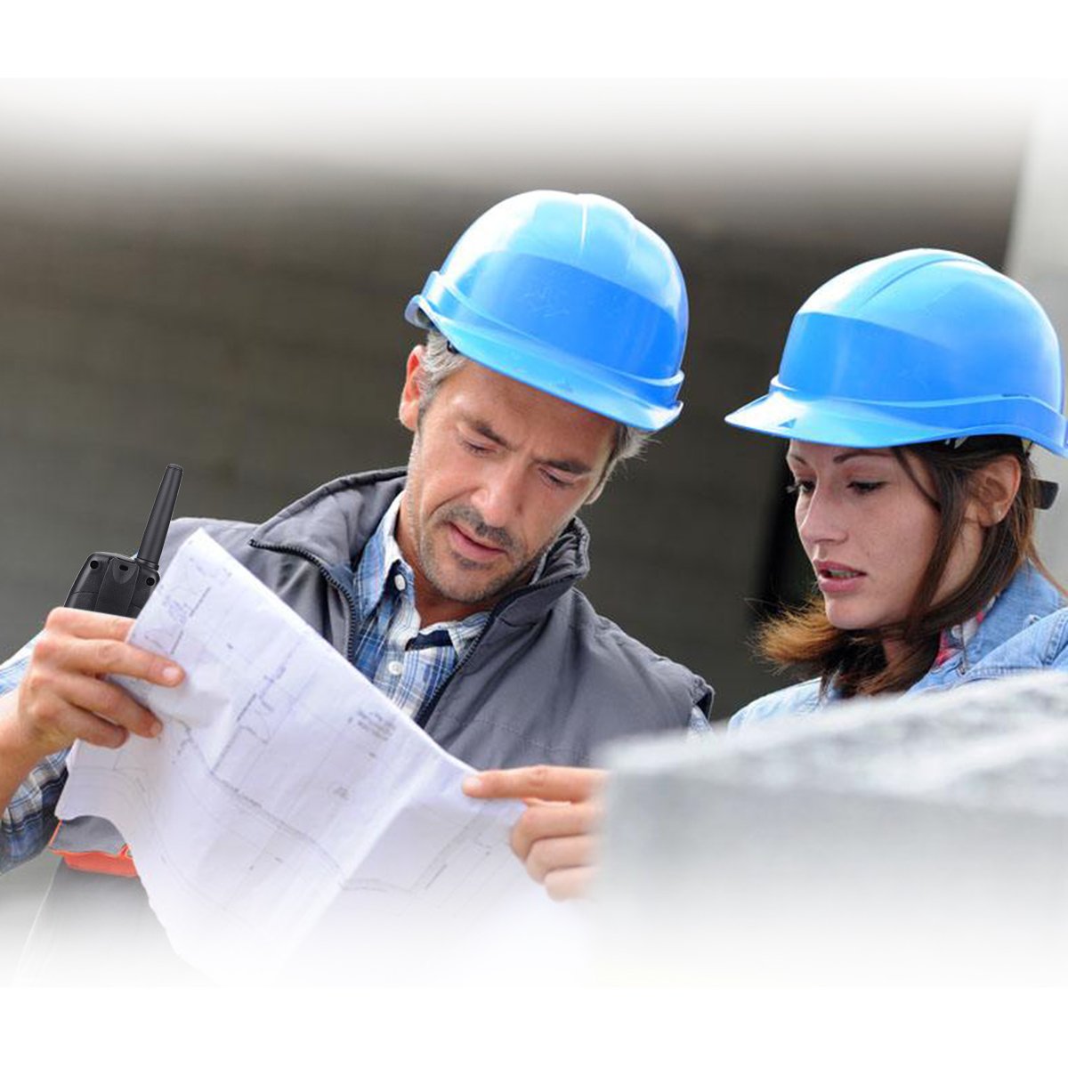 FLOUREON 4X PMR Funkgerät Walkie Talkies 8 Kanäle Walki Talki 2-Wege Radio mit LC-Display Schwarz