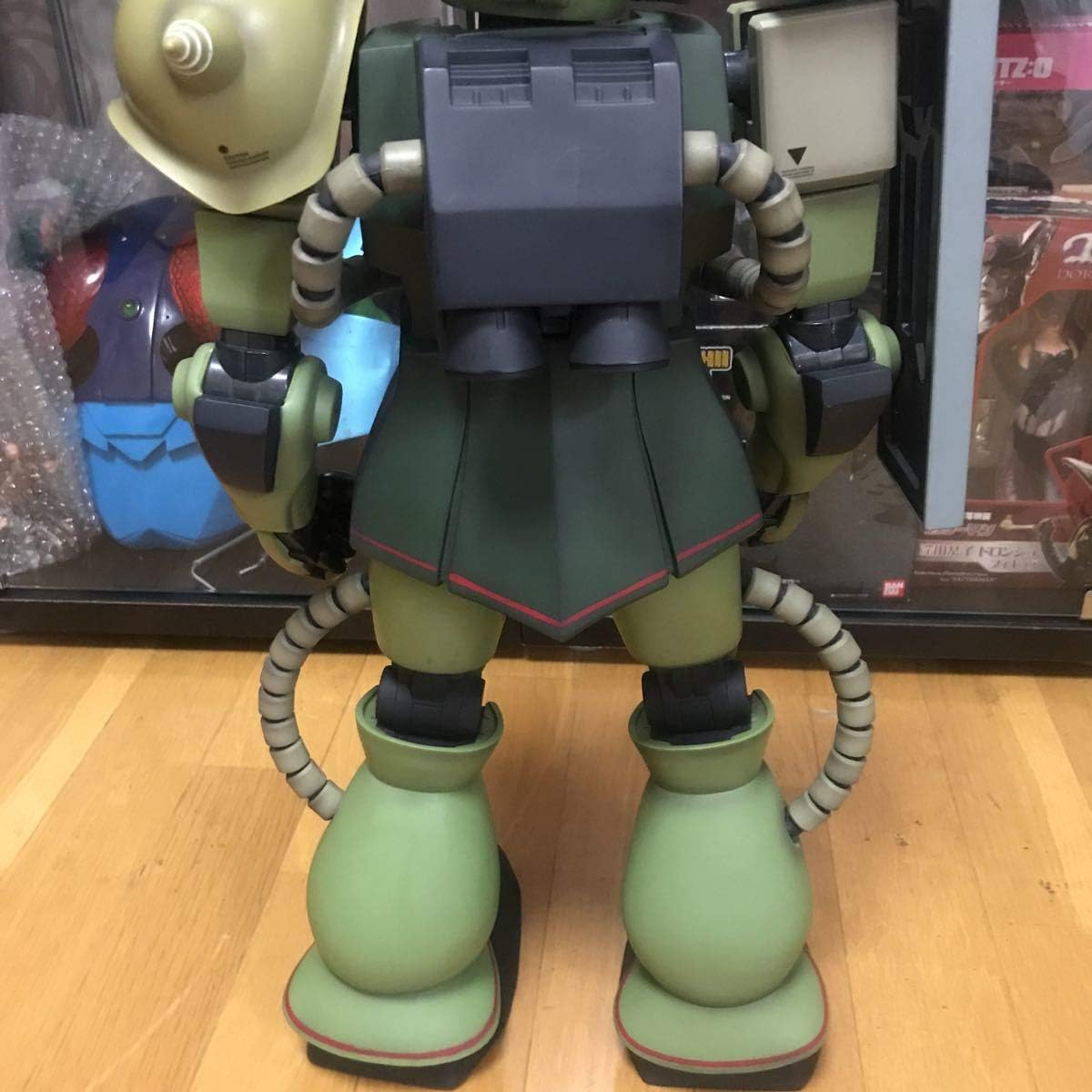 Amazon ジャンボグレード 機動戦士ガンダム 量産型ザク リアルタイプカラー 1 35スケール 高さ約50cm 特大 巨大 大型フィギュア Qqoo フィギュア ドール 通販