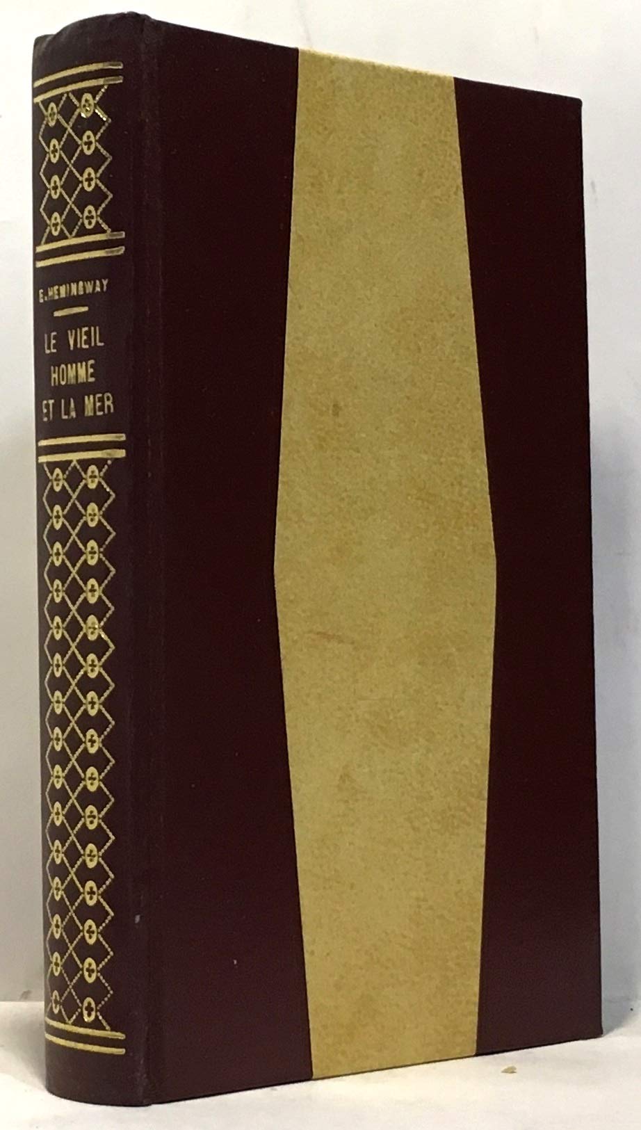 Amazon Fr Vieil Homme Et La Mer Le Traduit Par Jean Dutour Livres