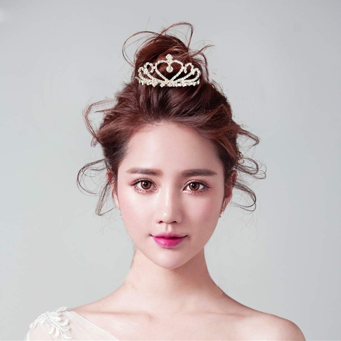 Amazon ヘアアクセサリー Cnomg 王冠 ティアラ 子供 撮影 パーティ 女の子 七五三 結婚式 成人式 誕生日会 花嫁 髪飾り 10 4 5cm ヘアアクセサリー おもちゃ