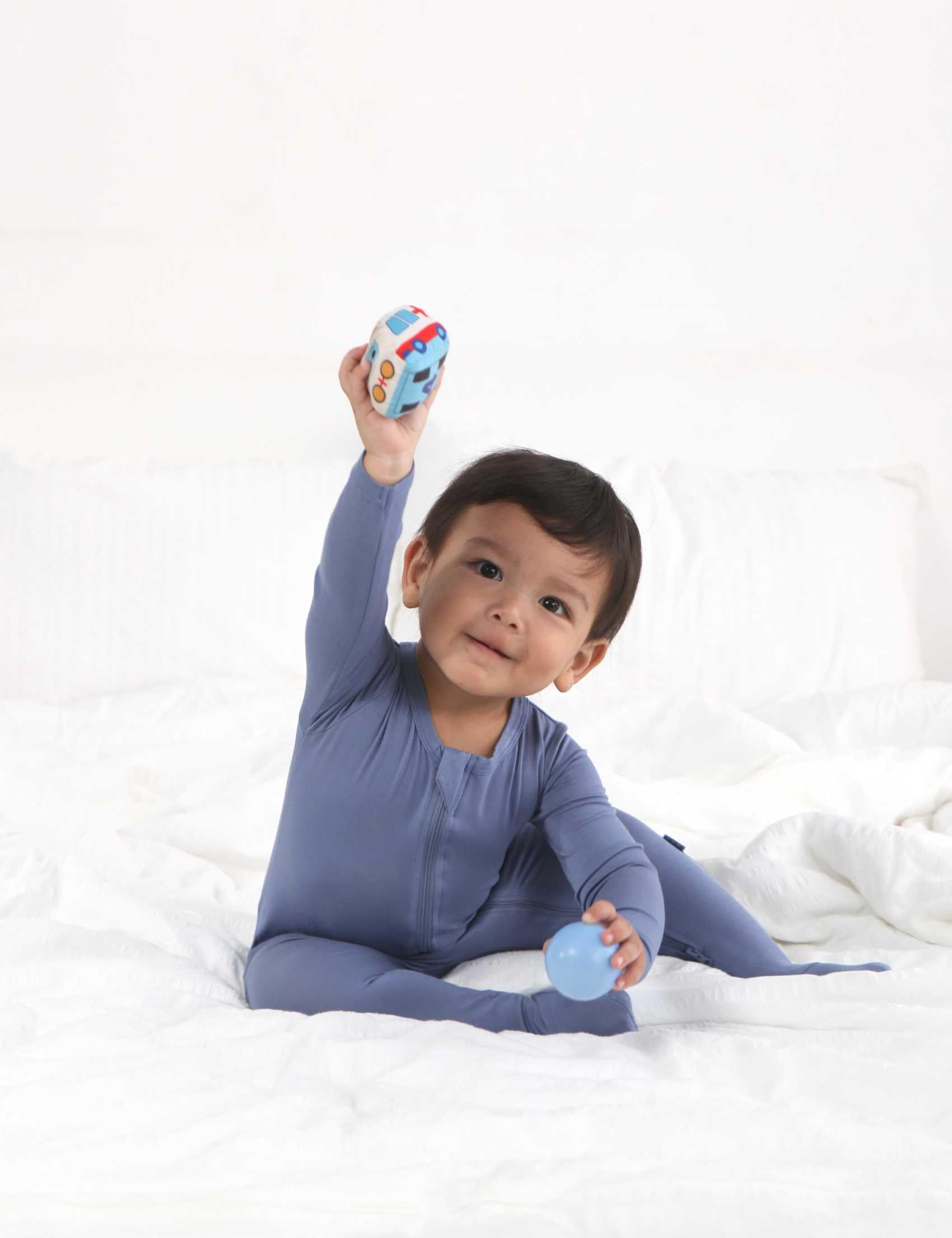 RRP Unisex Baby Footies Pajamas,Rayon Derived From Bamboo,Buttery Soft Sleep 'N Play PJs,2-Way Zipper Closure,0-18 Months