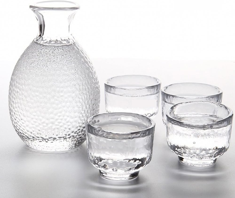 TAMUME Glass Sake Set of 5 Pieces, 300ml Sake Bottle and 4 Sake Cups (40ml Each), Wine Glass Set for Warm/Cold Sake Service