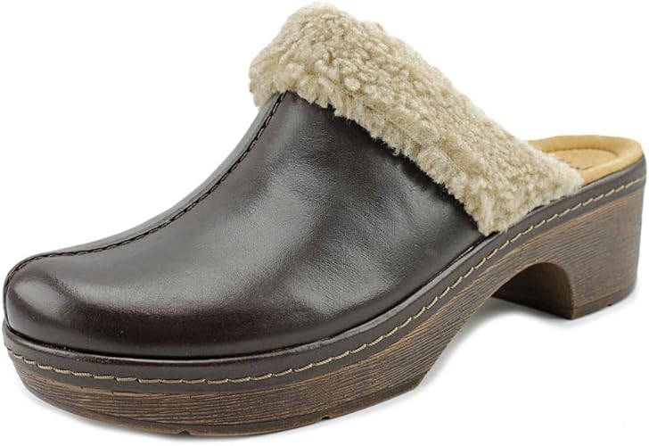 amazon clarks womens clogs