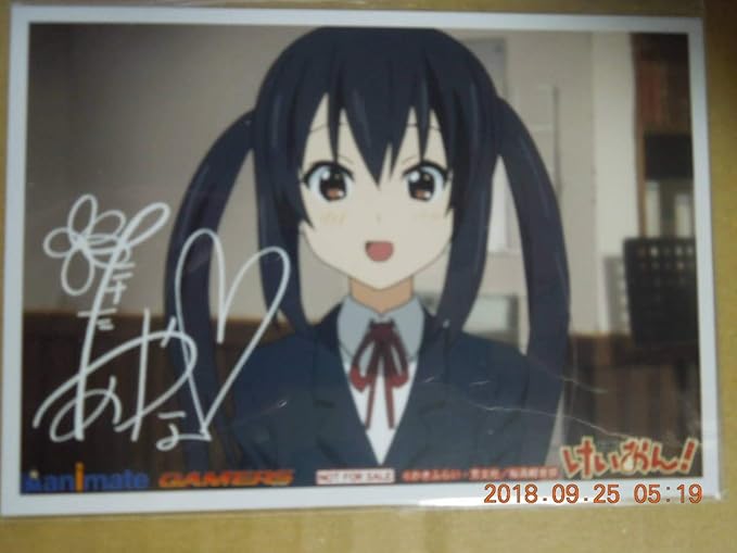 Amazon けいおん 中野梓 ブロマイド アニメイト ゲーマーズ特典 ホビーグッズ アニメ 萌えグッズ 通販