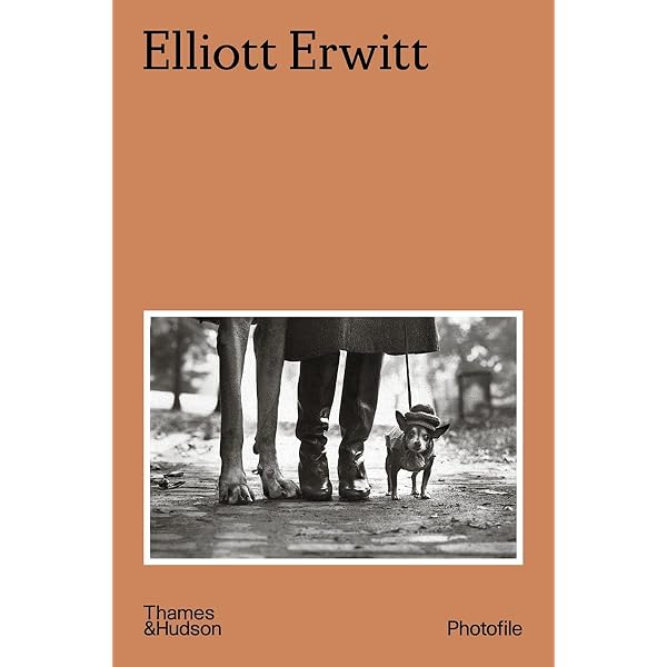 Amazon.com: Personal Exposures: 9780393026160: Erwitt, Elliott: Books