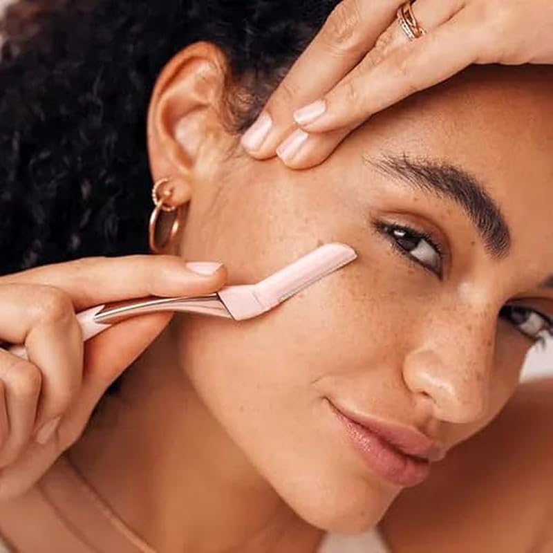 Intuition Dermaglow Razor para dermaplaning, ideal para esfoliar, modelar sobrancelhas, aparar e depilar pelos faciais, cor cor-de-rosa, 1 cabo e 2 recargas