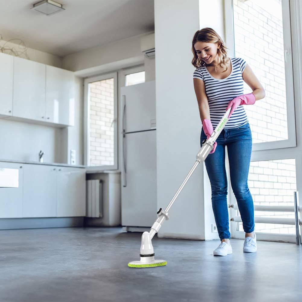 профессионально мыть полы. швабра для мытья пола. уборка дома. фотосессия уборка в доме. полы мыть продвинутый.