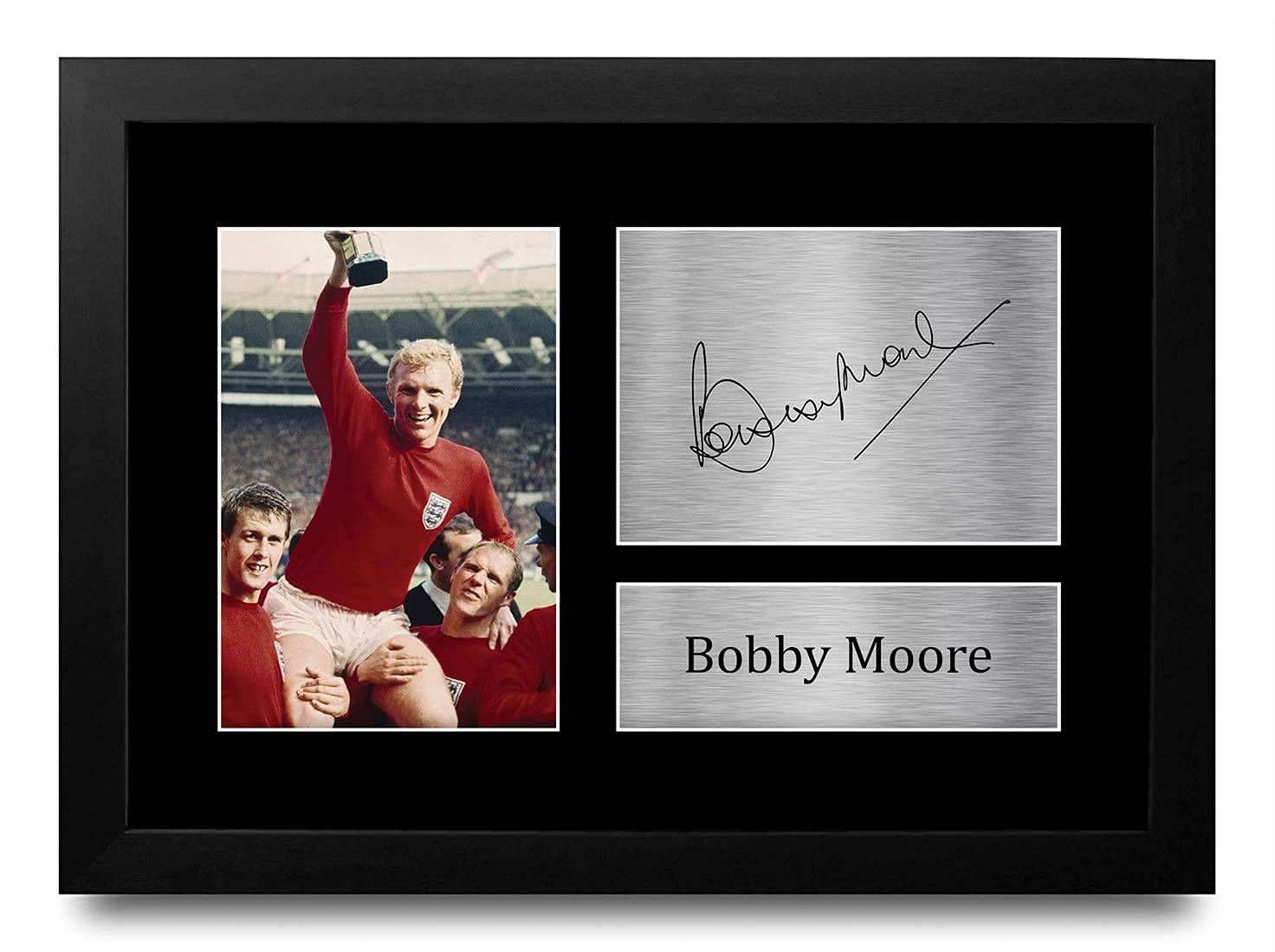 HWC Trading Bobby Moore Gift Signed FRAMED A4 Printed Autograph England 1966 Gifts Photo Display