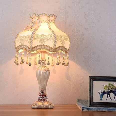 Amazon Co Jp ビクトリア朝の様式のテーブルランプホワイトプリンセスランプ手作りのレースの生地のランプシェード の伝統的な樹脂の花彫刻ベースの素敵なピンクのレースの布ランプシェード卓上ライトリビングルームファミリーベッドルーム ホーム キッチン