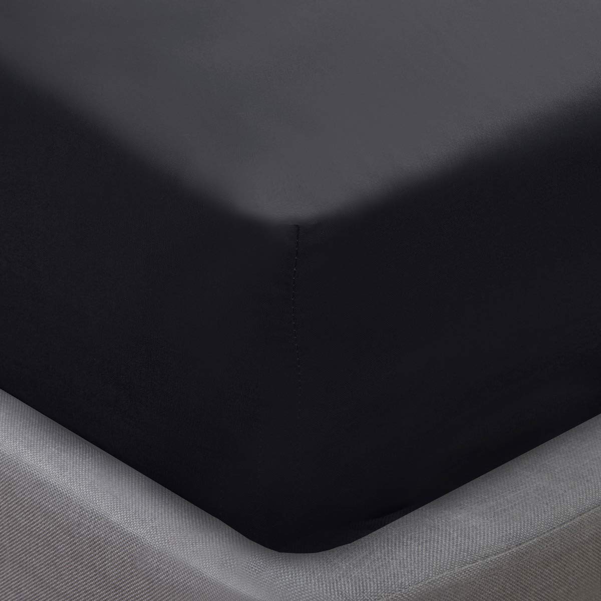 Sleepdown Super Soft Plain Dye Fitted Sheet Thermal Warm Cosy Bedsheet Bed Linen - Microfiber - Super King - Black