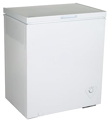 Koolatron KTCF155 5.5 Cubic Foot (155 Liters) Chest Freezer