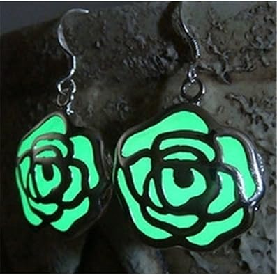Amazon ピアス 夜光 蓄光 ローズ 薔薇 バラ 暗闇で光るイヤリング ギフトボックス付 プレゼントにもどうぞ グリーン ピアス 通販
