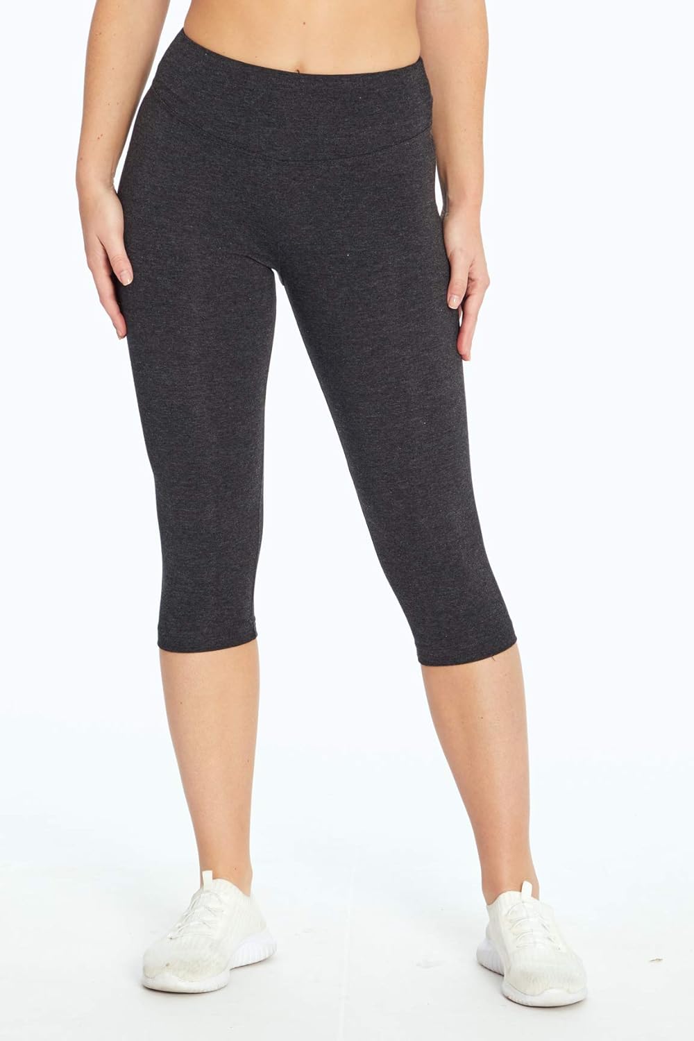 Bally Total Fitness Womens Tummy Control Capri Legging: Clothing