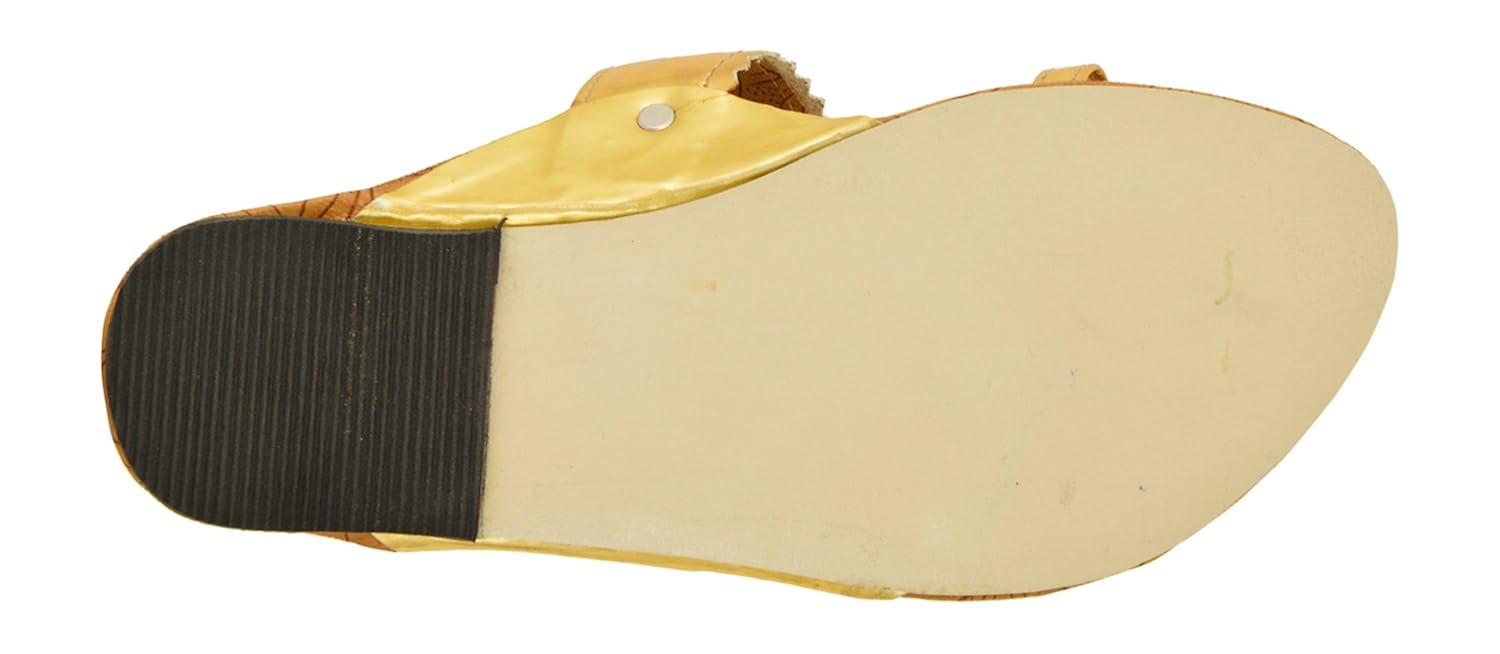 women's golden colore fancy kolhapuri