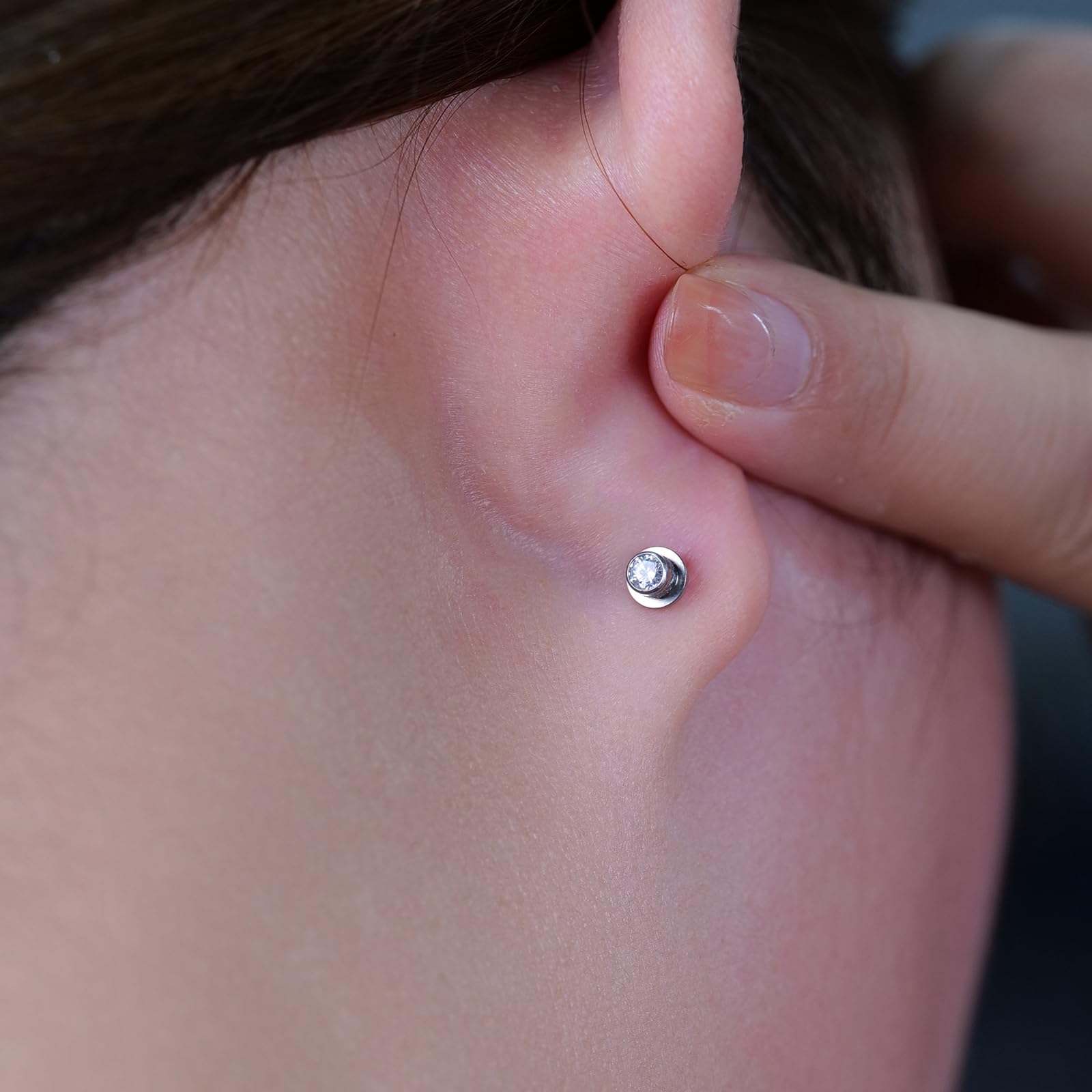 Limerencia Hypoallergenic G23 Implant Grade Titanium Screw Back Earrings Tragus 20G Helix F136 Piercing Post for Sensitive Ears Simulated Diamond Cartilage