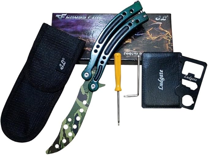 Amazon 刃なしバタフライナイフ 湾曲 カーブ トレーニング用 サバイバルカード ドライバー付き 3 グリーン 迷彩 コスプレ 仮装 通販
