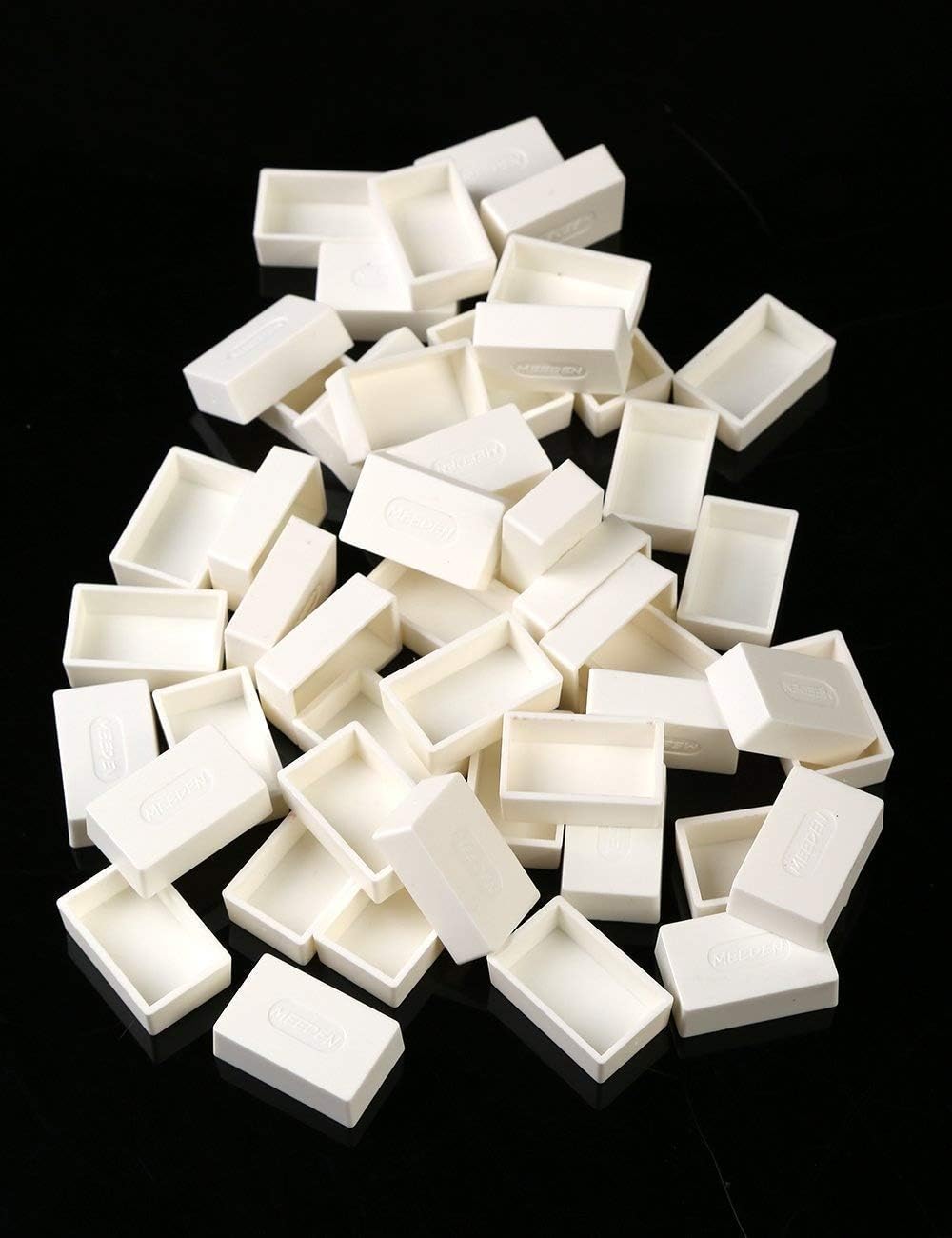 MEEDEN Plastic Empty Watercolor Paint Pans, 50Pcs Full Pans