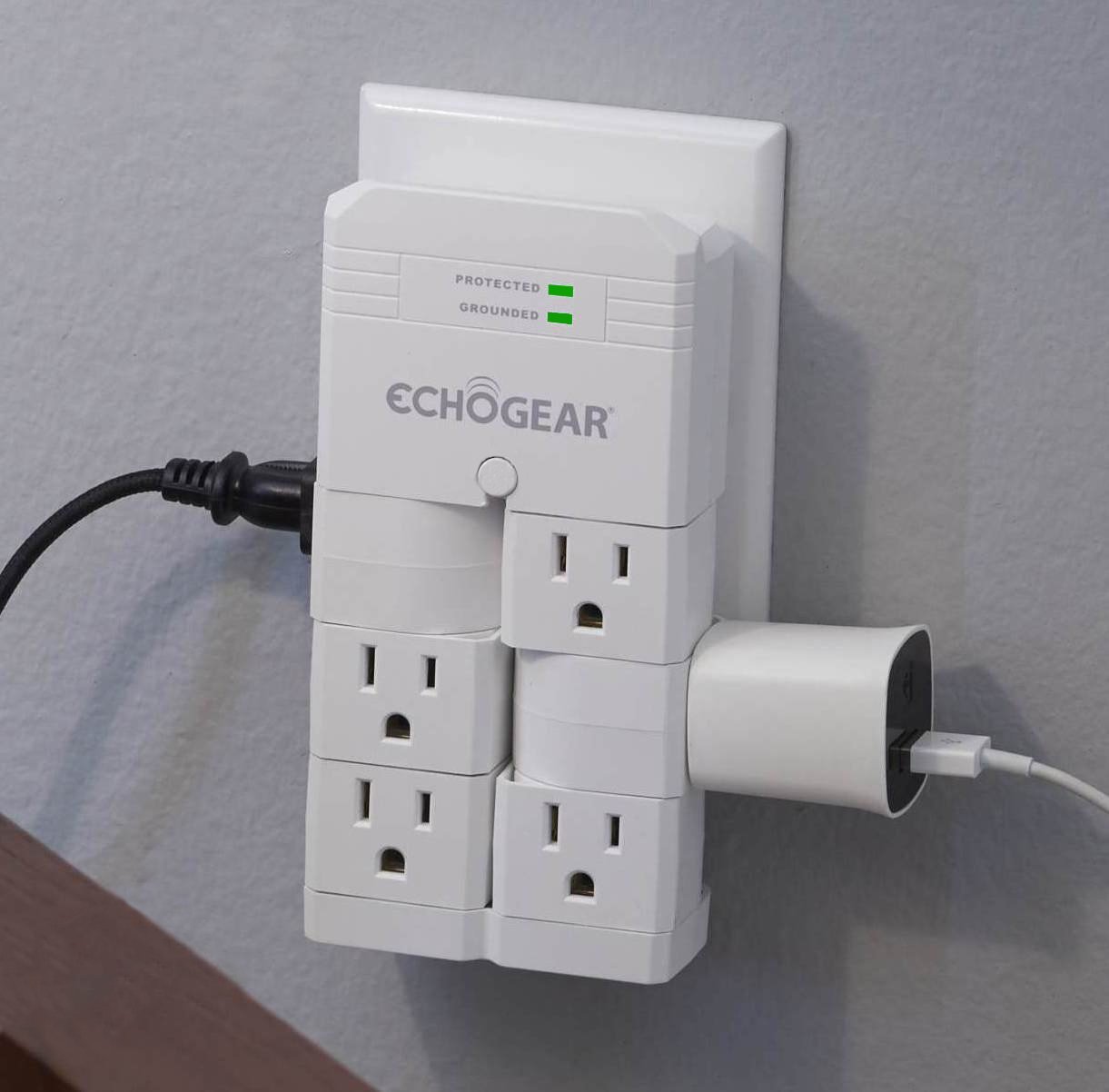 ECHOGEAR OnWall Surge Protector with 6 Pivoting AC Outlets & 1080