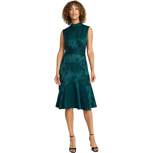 Amazon.com: Maggy London Women's Dresses Keyhole Neck Velvet A-Line Dress  Occasion Party Event Guest of Wedding : Clothing, Shoes & Jewelry