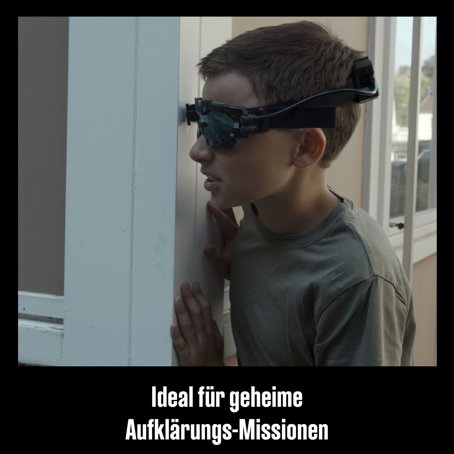 Die drei ??? Agenten-Brille von KOSMOS, mit integrierter Doppel-LED zur Beleuchtung im Dunkeln, Visier vorklappbar mit Such-Linse und Vergrößerungs-Linse, Detektiv-Spielzeug, Rollenspiel 2