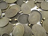 20 CleverDelights Oval Pendant Trays - Antique Bronze Color - 30 x 40 mm - Pendant Blanks Cameo Bezel Cabochon Settings - 30x40mm