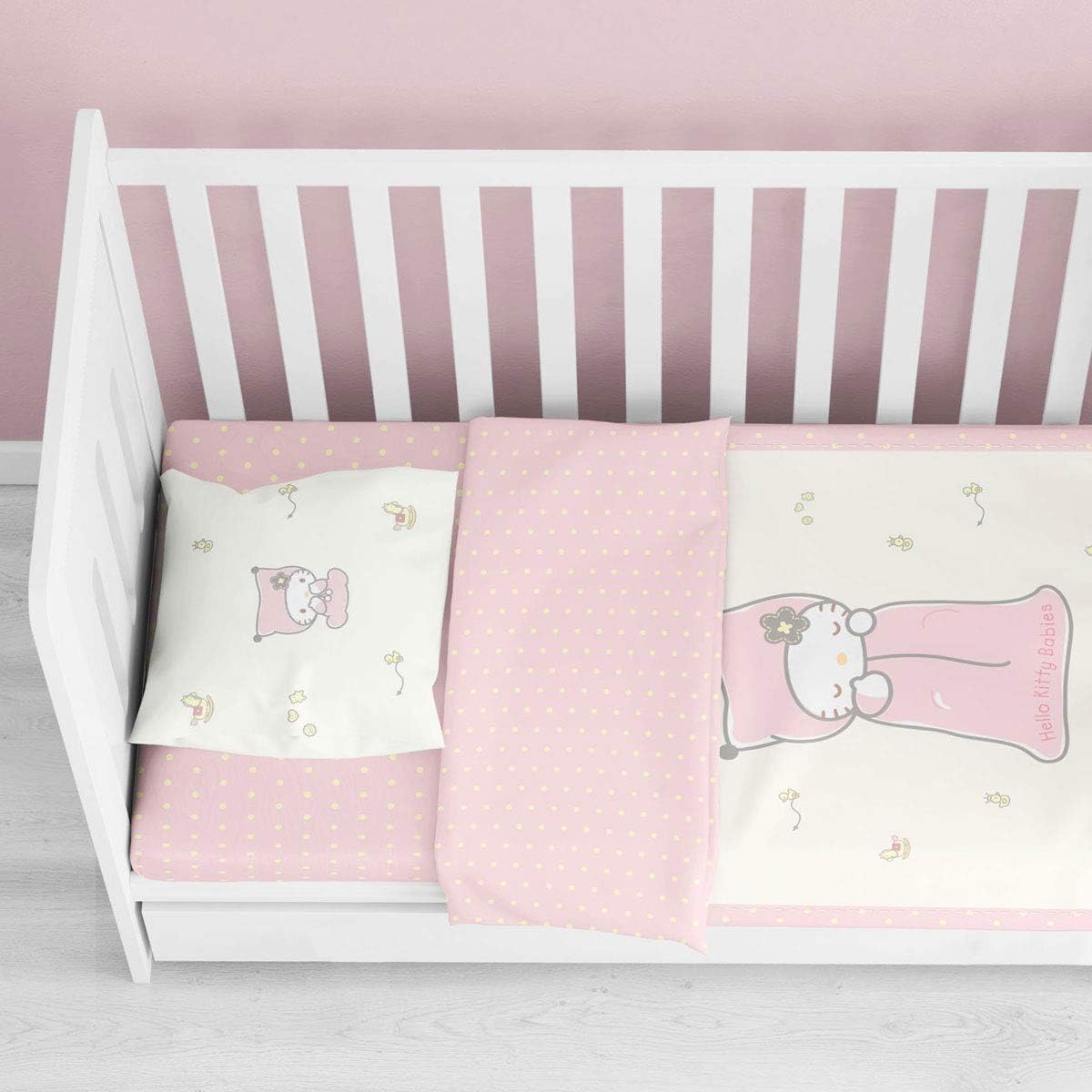 Amazon Com Vardinon Hello Kitty Baby Linens Baby Set Kitchen