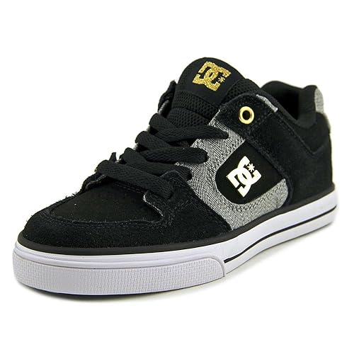 stores that carry dc shoes