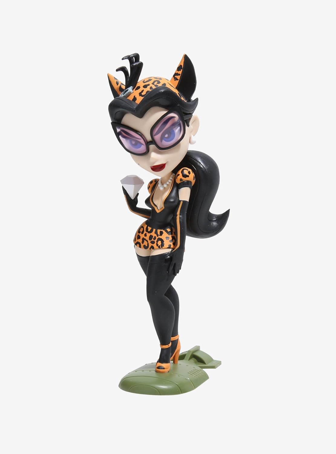 dc bombshells catwoman statue