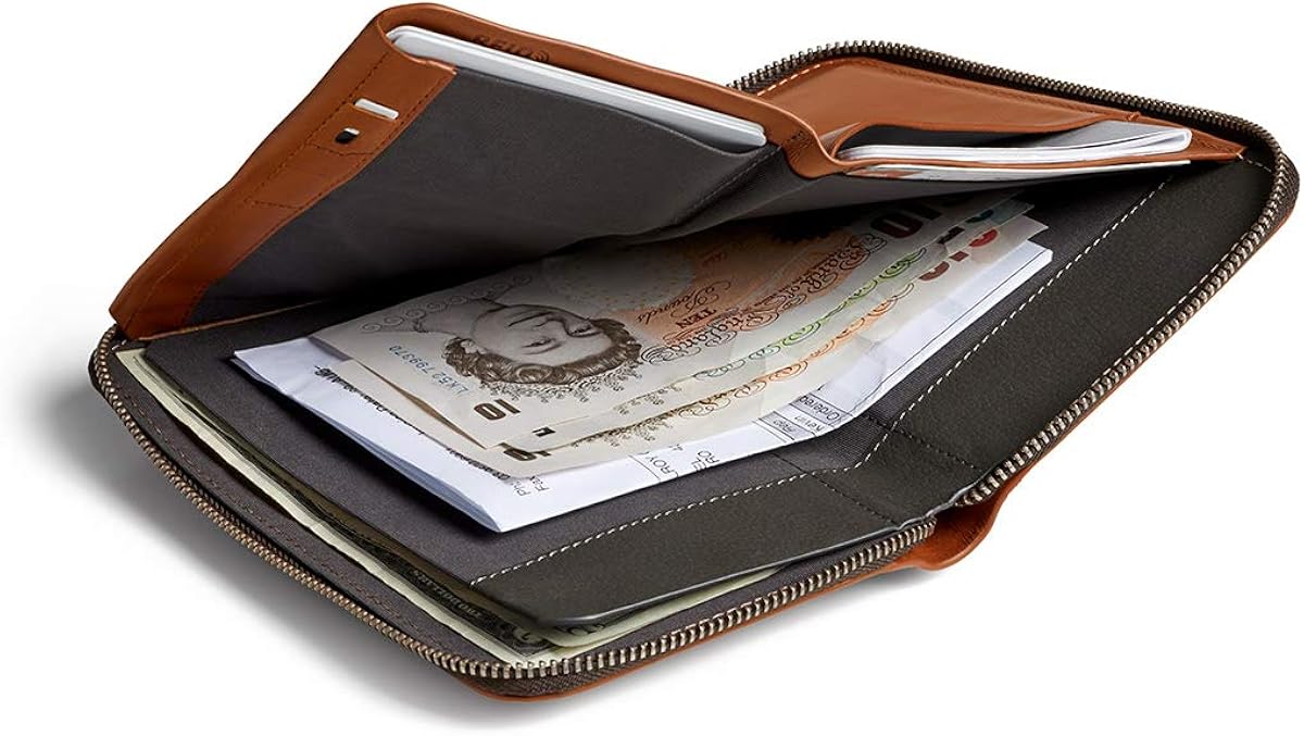 Bellroy Travel Folio (Passport & Travel Organizer, RFID Protected) - Caramel: Clothing