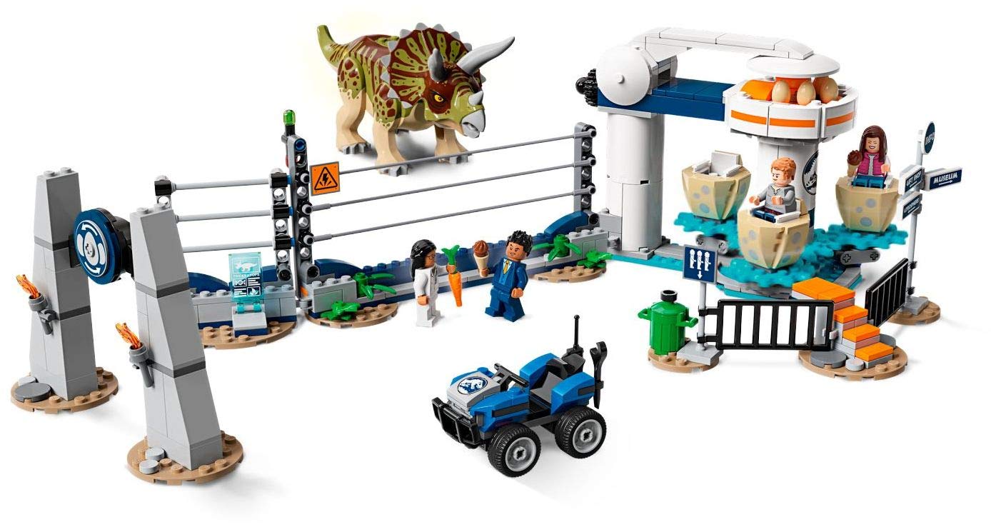 LEGO 75937 Jurassic World Triceratops Rampage Dinosaur Toy with 4 Minifigures, Buggy and Egg Spinner Ride