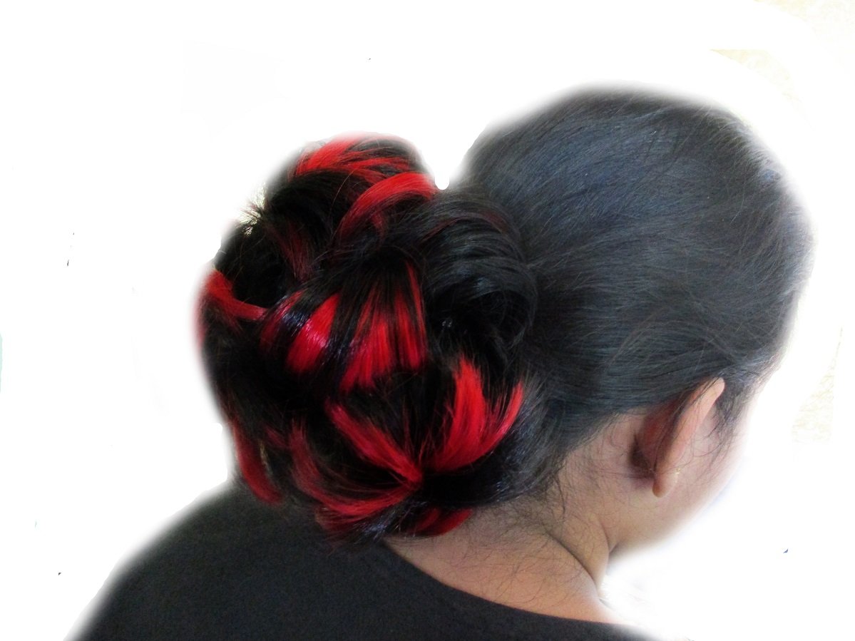 Wigowig Beautiful Black Messy Bun With Red Highlight Amazon In