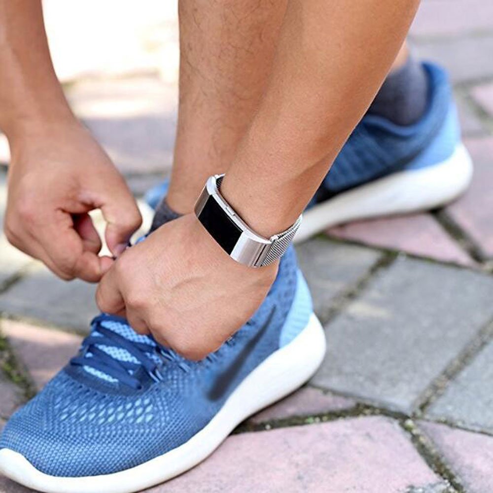 Fun Sponsor Fitbit Charge 2 Armband, Milanese Edelstahl Handgelenk Ersatzband Armbänder mit Magnet-Verschluss für Fitbit Charge2 Silber + Bonus Displayschutzfolie by