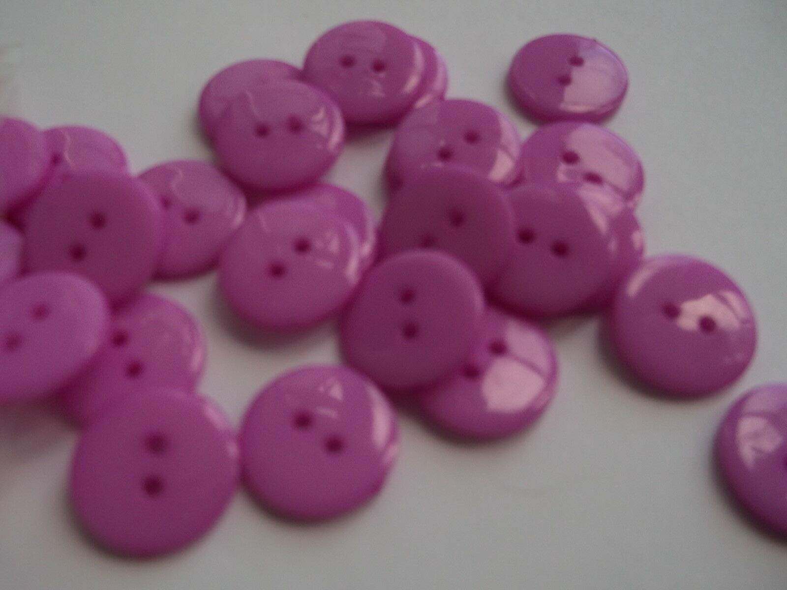200 x Purple Plain Round 2 Hole Sewing 15mm Buttons. for Cardmaking, Scrapbooking, Clothes Knitting