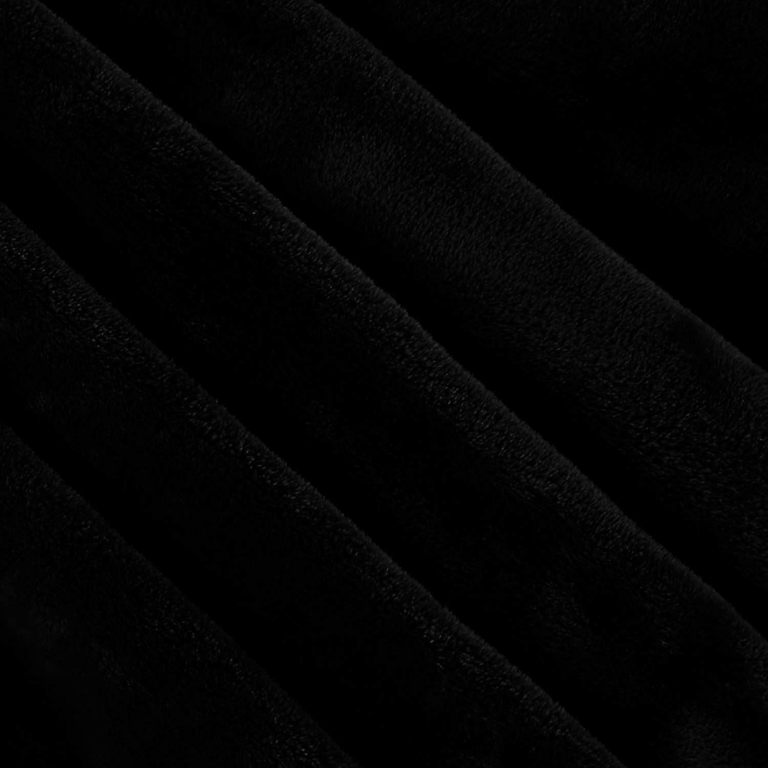 Exclusivo Mezcla Soft Flannel Fleece Velvet Plush Throw Blanket – 50" x 60" (Black): Home & Kitchen