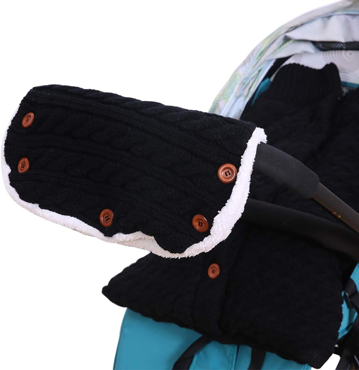 baby hands cold in sleeping bag