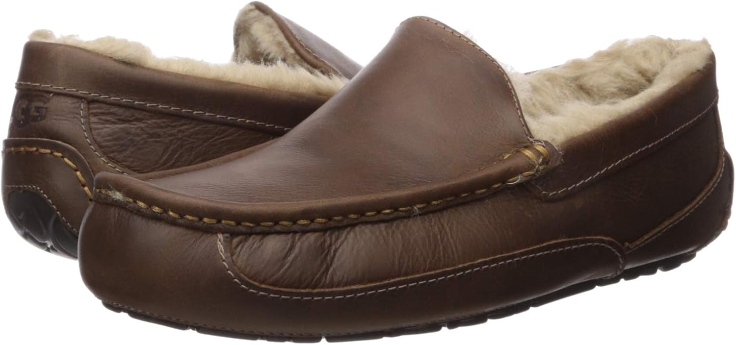  | UGG Men's Ascot Slipper | Slippers