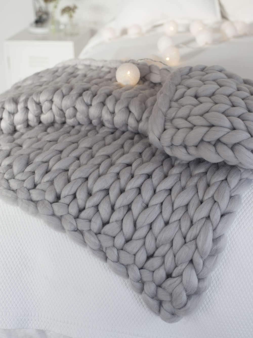 Slinamo Chunky Yarn Knit Blanket Boho Home Decor Throw Wool Hand Made Bulky Blanket for Bedroom Bed Chair(Gray 47"X59")