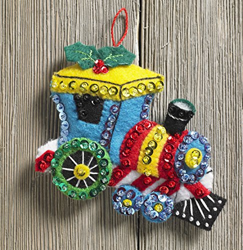 1 BUCILLA+86708+Choo+Santa+Stocking