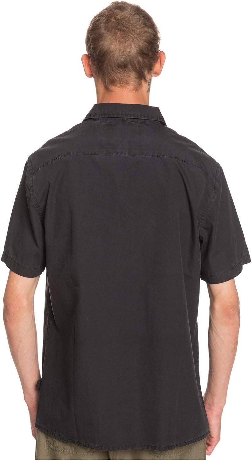Quiksilver Men's Taxer Wash Short Sleeve Shirt: Clothing