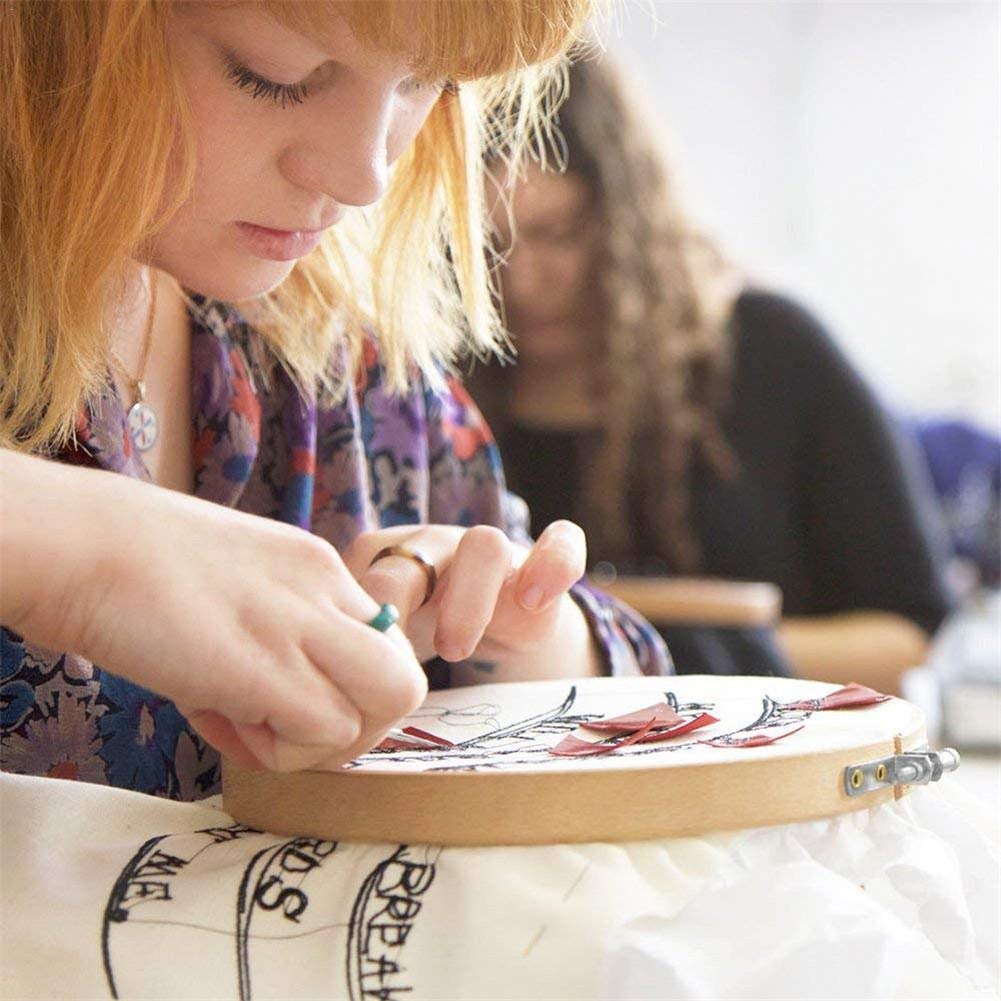 Full Range of Embroidery Starter Kit Including 5 Pieces Bamboo Embroidery Hoops, 100 Color Threads, 2 Pieces 12 by 12-Inch 14 Count Classic Reserve Aida and Cross Stitch Tool Kit for Beginners